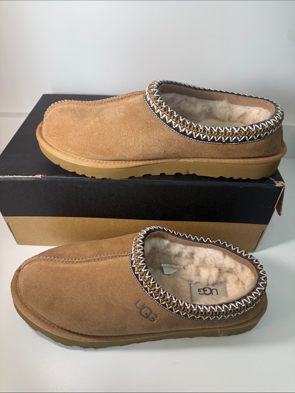 UGG Men's Chestnut Taxman Suede Shearling Lined Slip-Ons - Size 9 - Picture 2 of 10